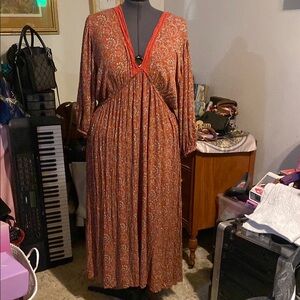 Romantic Gypsy- Elegant Floral V-Neck - maxi Dress - rust tone fan print- 1X